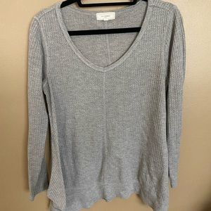 No comment flowy long sleeve sweater